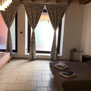  Ferienhaus Kindly Roberta Centro Storico Peschiera,lago Relax
